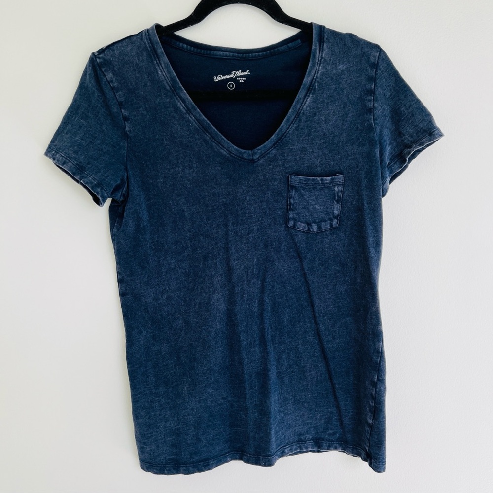 Universal Thread V-neck T-shirt - Picture 2 of 5